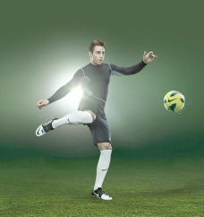 日系nike足球系列广告宣传平面图片