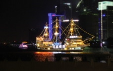 上江上海黄浦江岸夜色迷人图片