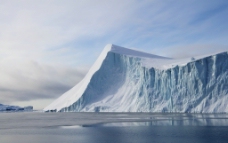 巨大的冰山图片